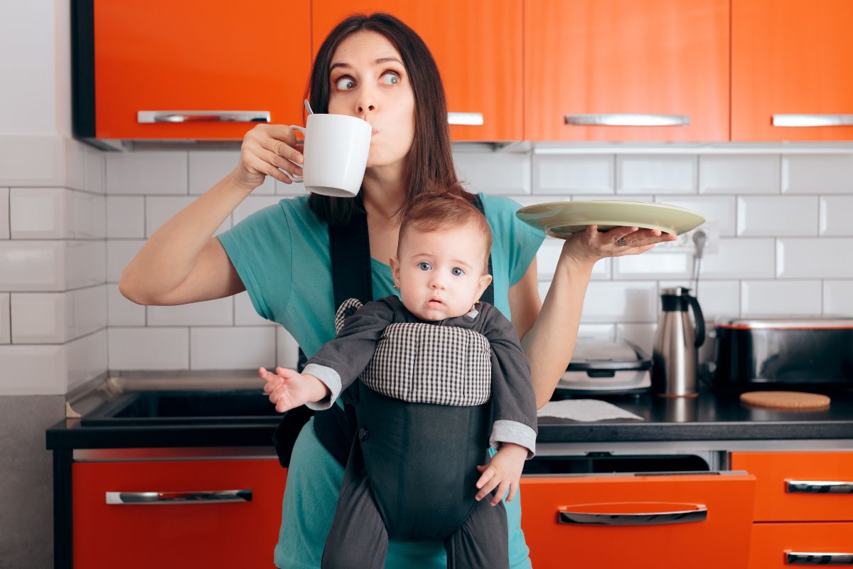 don't cram snacks into busy feeding schedule