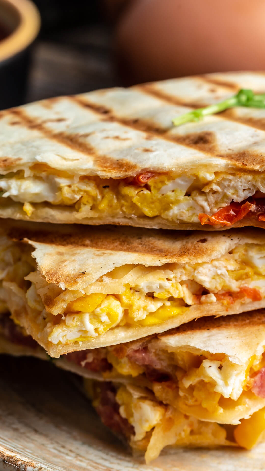 Quesadilla with scrambled eggs and cream cheese