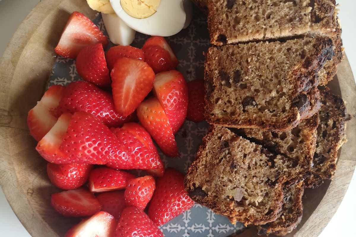 Snacks are important for toddlers who don't eat dinners